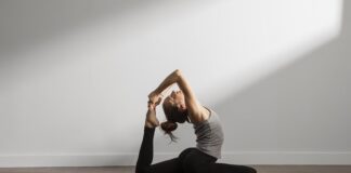 study-finds-yoga-as-effective-as-strengthening-exercises