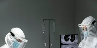 covid-19-cases-cross-4000-mark-amid-omicron-surge