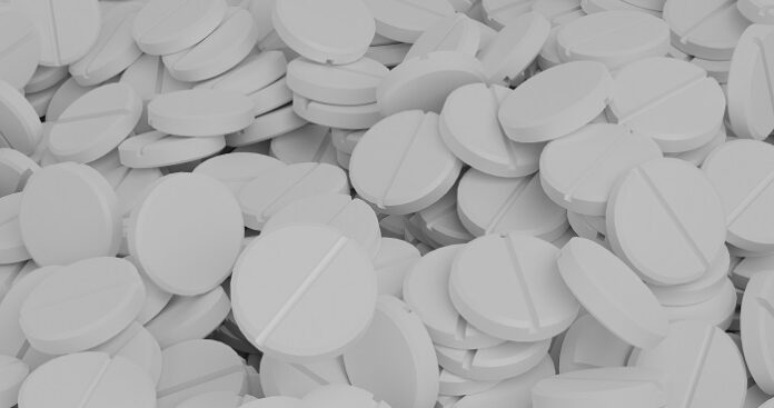 Everyday Painkillers May Be Fueling Antibiotic Resistance everyday-painkillers-may-be-fueling-antibiotic-resistance